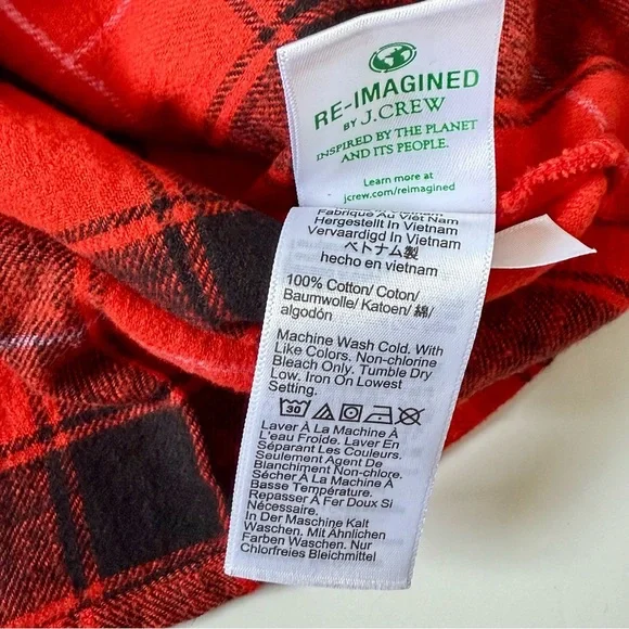 J.Crew Cropped Garçon Plaid Flannel Shirt 6 Black Red Like New - Picture 7 of 7